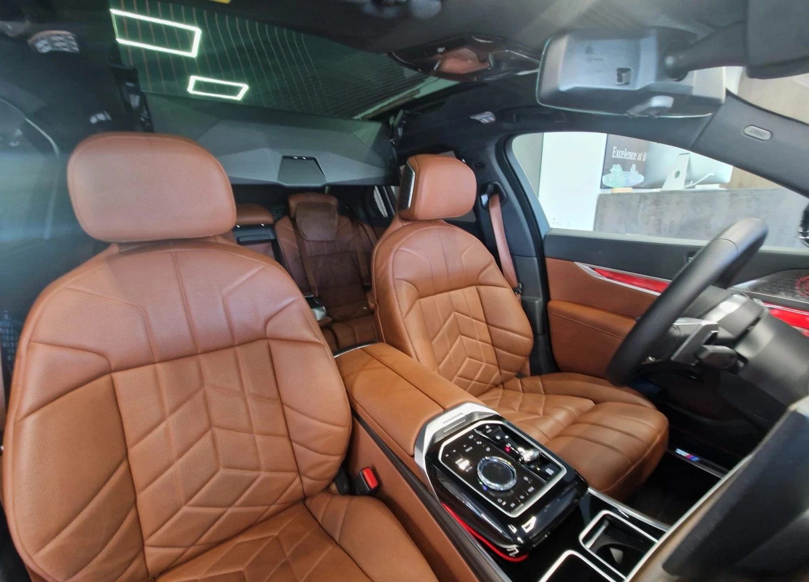 BMW 740 d Mild Hybrid xDrive M-Sport Paket, снимка 11 - Автомобили и джипове - 55985883