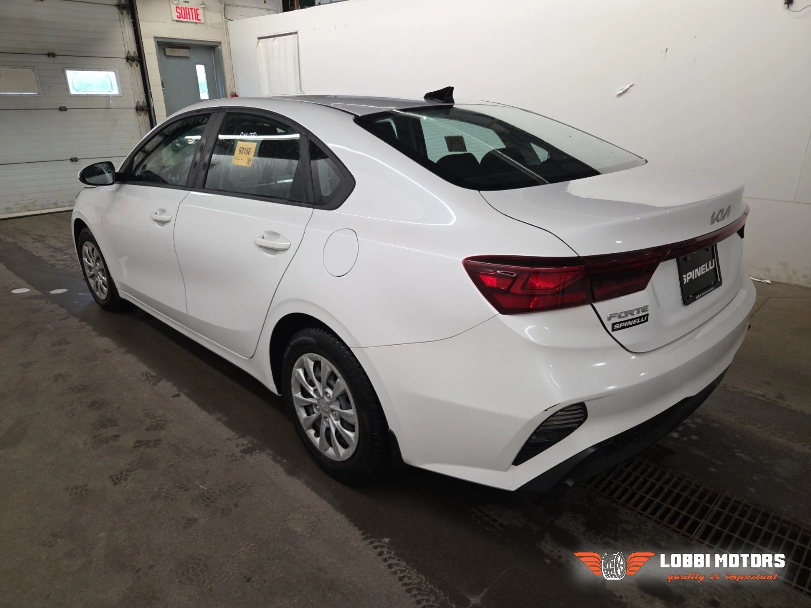 Kia Forte, снимка 4 - Автомобили и джипове - 56018237