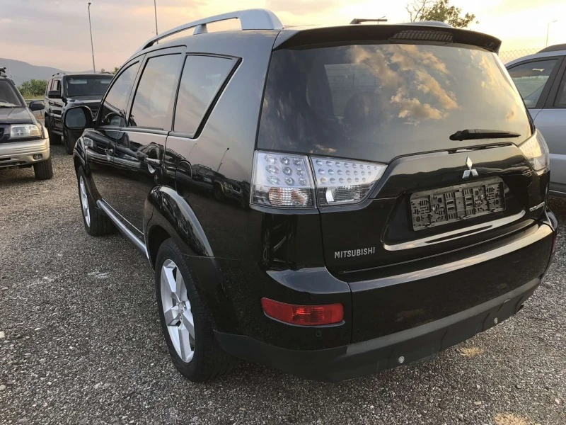 Mitsubishi Outlander 7 местен 4х4, снимка 5 - Автомобили и джипове - 46615507