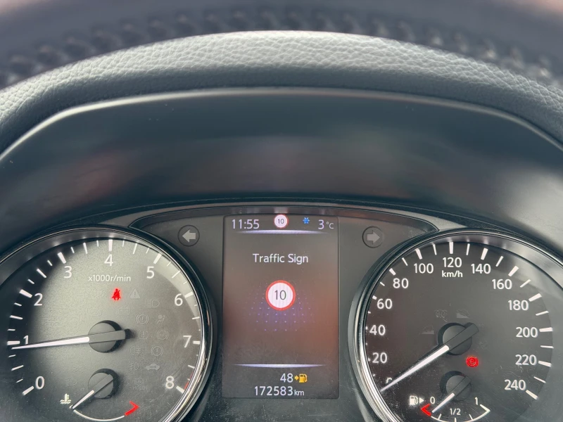 Nissan X-trail БЕНЗИН* 163кс* FACELIFT* РЪЧНИ* СКОРОСТИ* * * , снимка 15 - Автомобили и джипове - 49812935