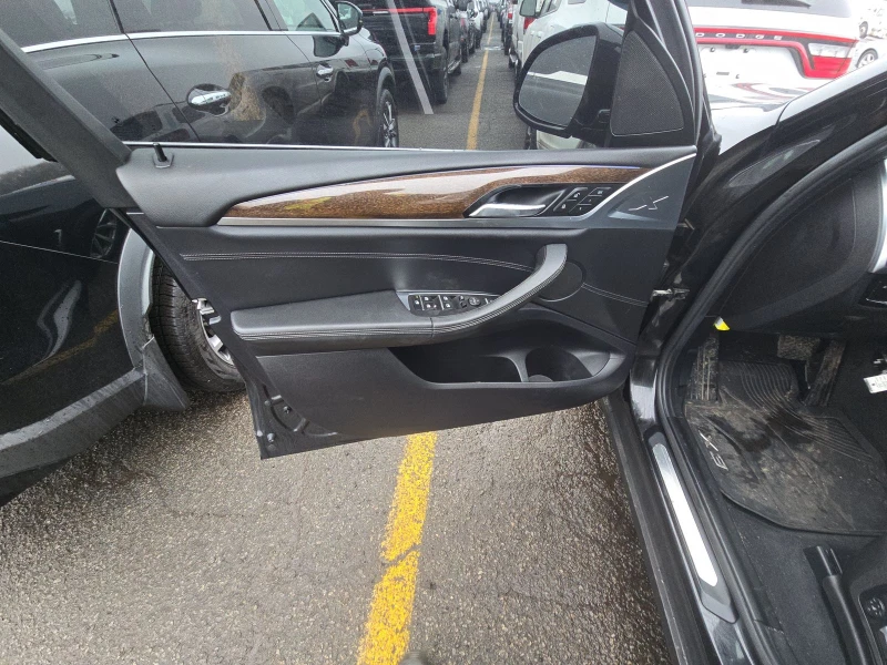 BMW X3 360КАМЕРА* LANE* ASSIST* МЪРТВА* ТОЧКА* ХЕДЪП* , снимка 9 - Автомобили и джипове - 53572354