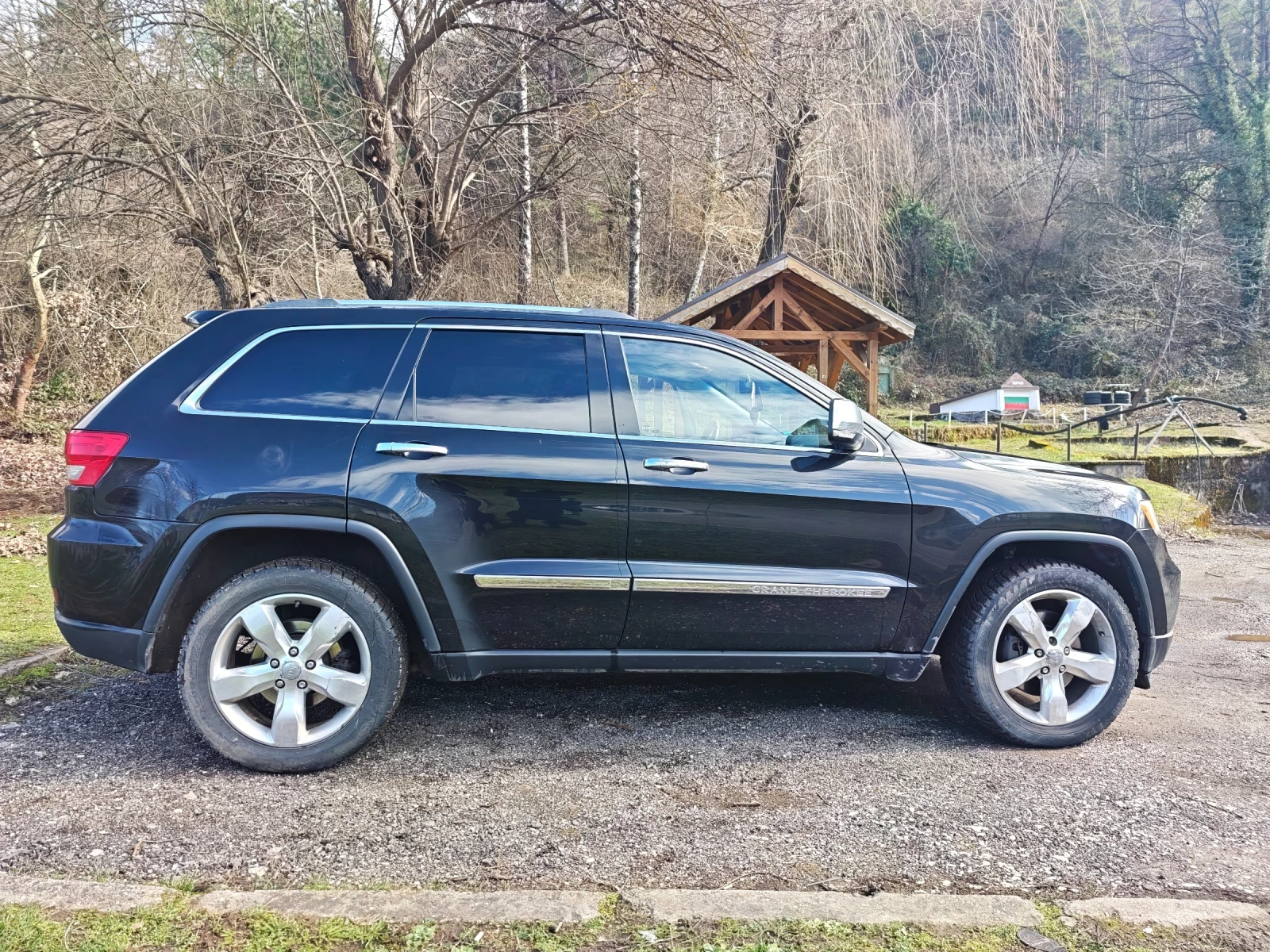 Jeep Grand cherokee Overland 5.7 | Mobile.bg � ����������� 12