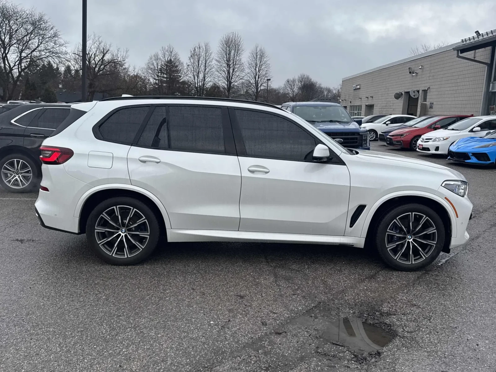 BMW X5 40i xDrive * LASER* HARMAN/KARDON* HEAD-UP* 360* , снимка 4 - Автомобили и джипове - 53815062