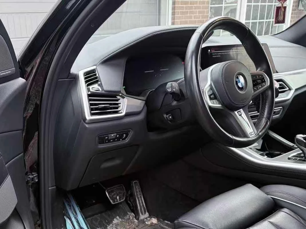 BMW X5 xDrive40i M SPORT/HARMAN KARDON/ГУМИ И ДЖАНТИ/HUD, снимка 8 - Автомобили и джипове - 54076605