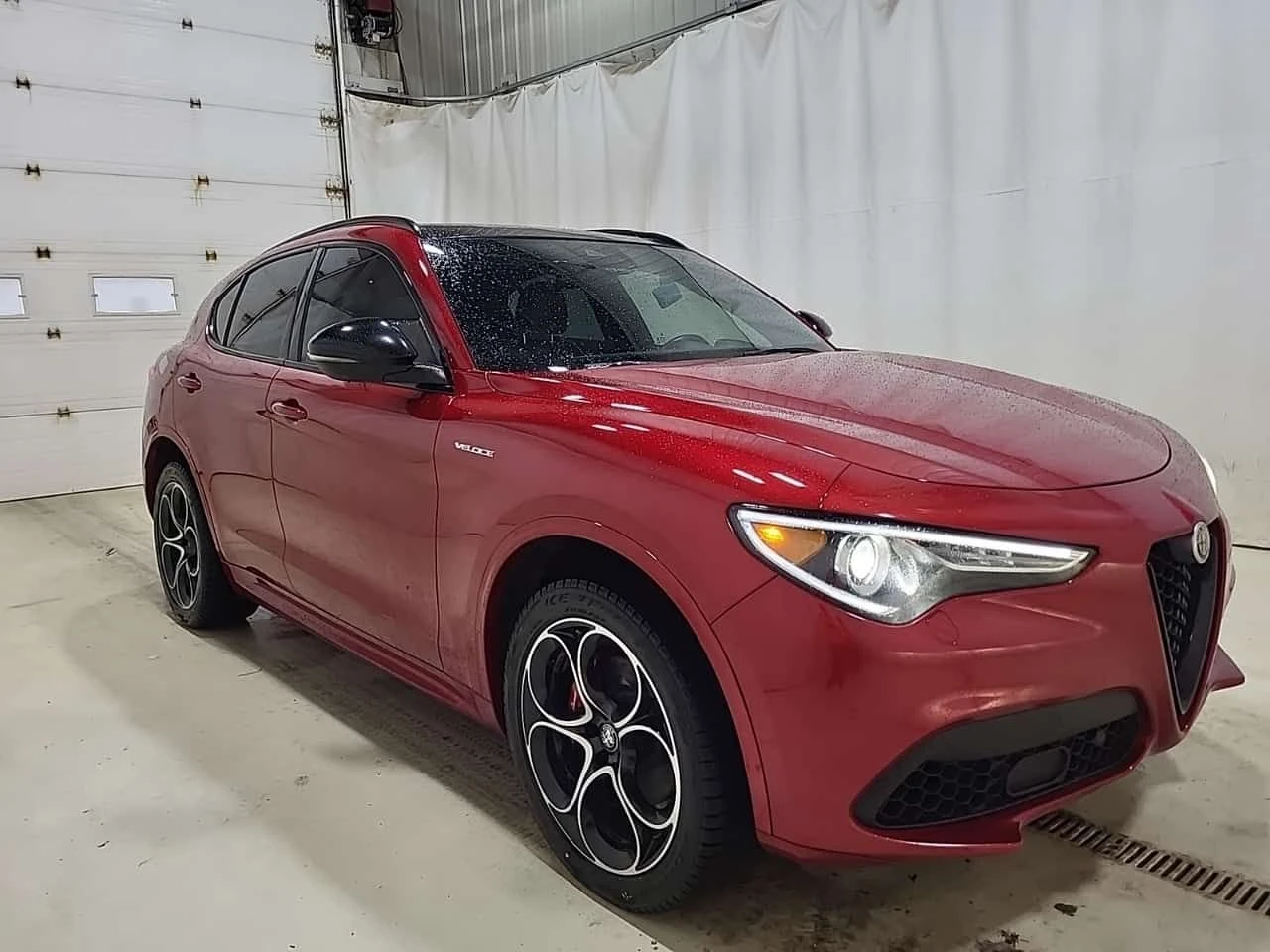 Alfa Romeo Stelvio * VELOCE * CARFAX * ЦЕНА ДО БГ, снимка 2 - Автомобили и джипове - 54729481