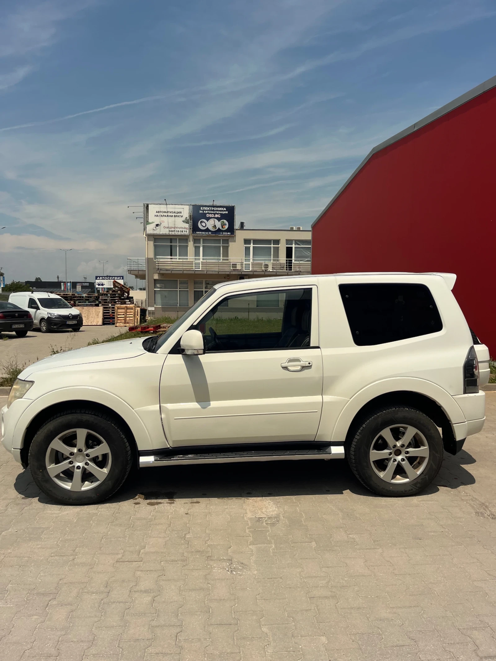 Mitsubishi Pajero 3.2 D , снимка 5 - Автомобили и джипове - 54805197