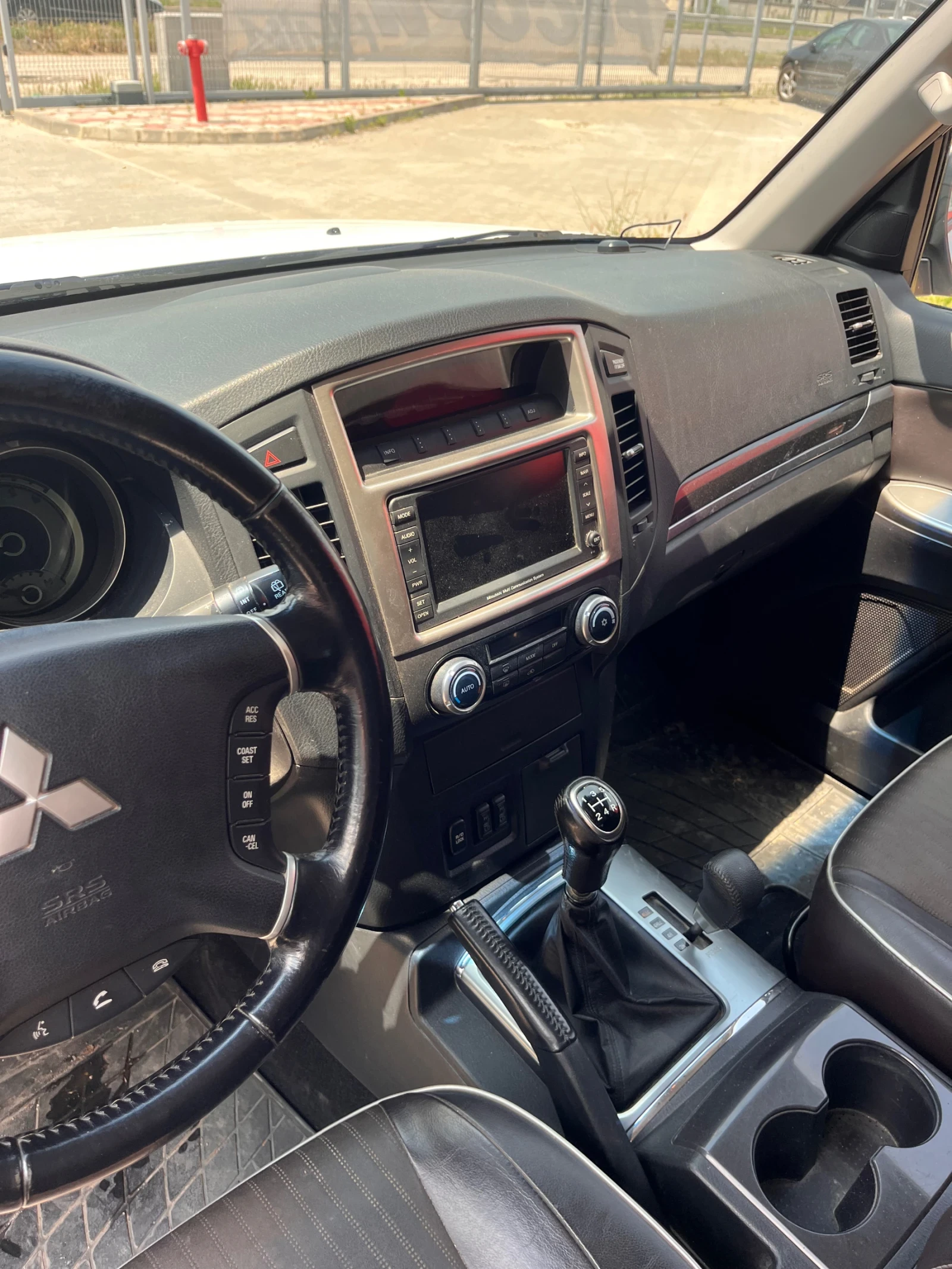 Mitsubishi Pajero 3.2 D , снимка 8 - Автомобили и джипове - 54805197