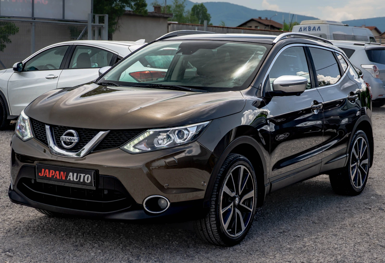 Nissan Qashqai 1.6 бензин ТЕКНА! ТОП! С ГАРАНЦИЯ!