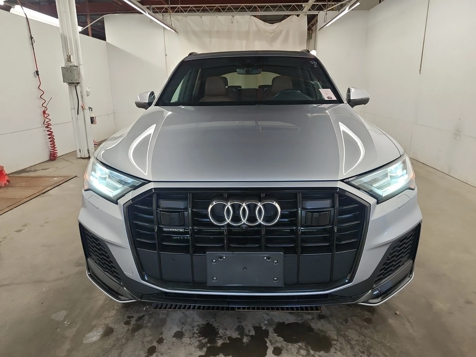 Audi Q7 Progressive* ОБДУХВАНЕ * ПАНОРАМА * , снимка 2 - Автомобили и джипове - 55051487