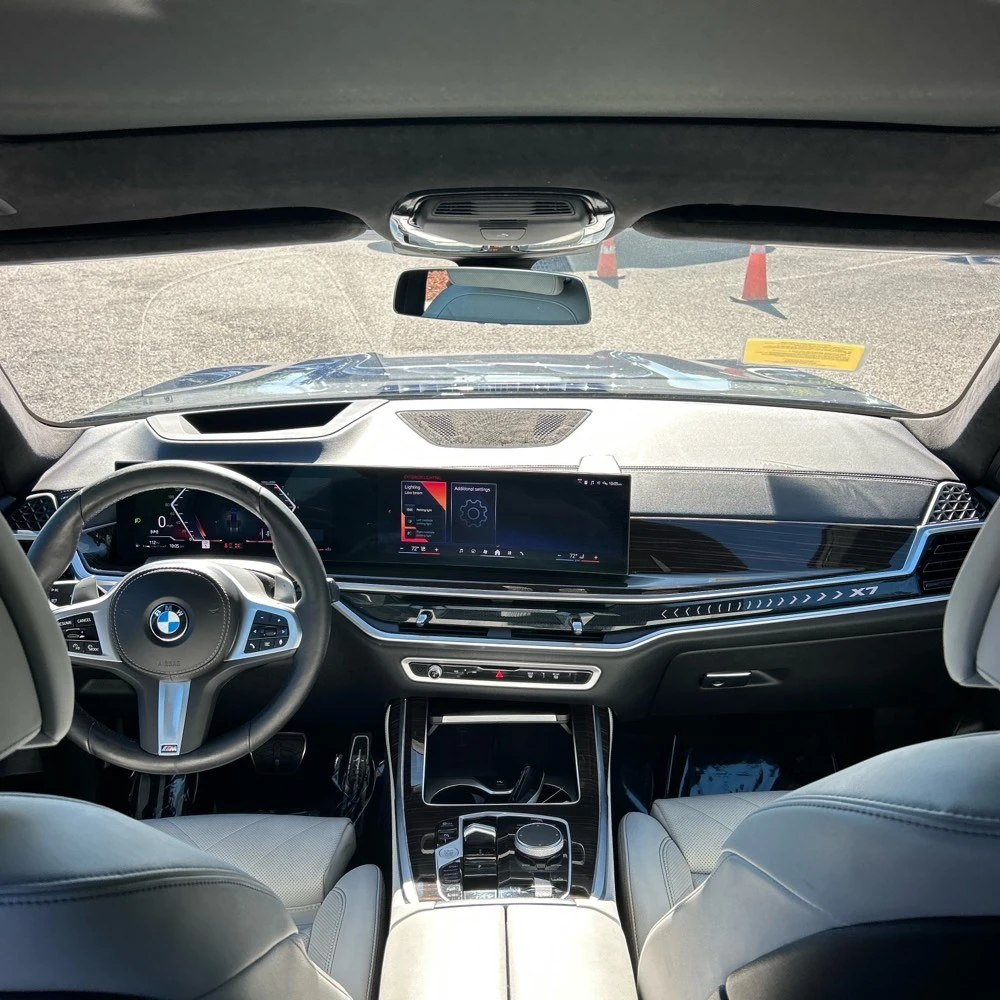 BMW X7 Xdrive40i M-SPORT, снимка 13 - Автомобили и джипове - 56135704