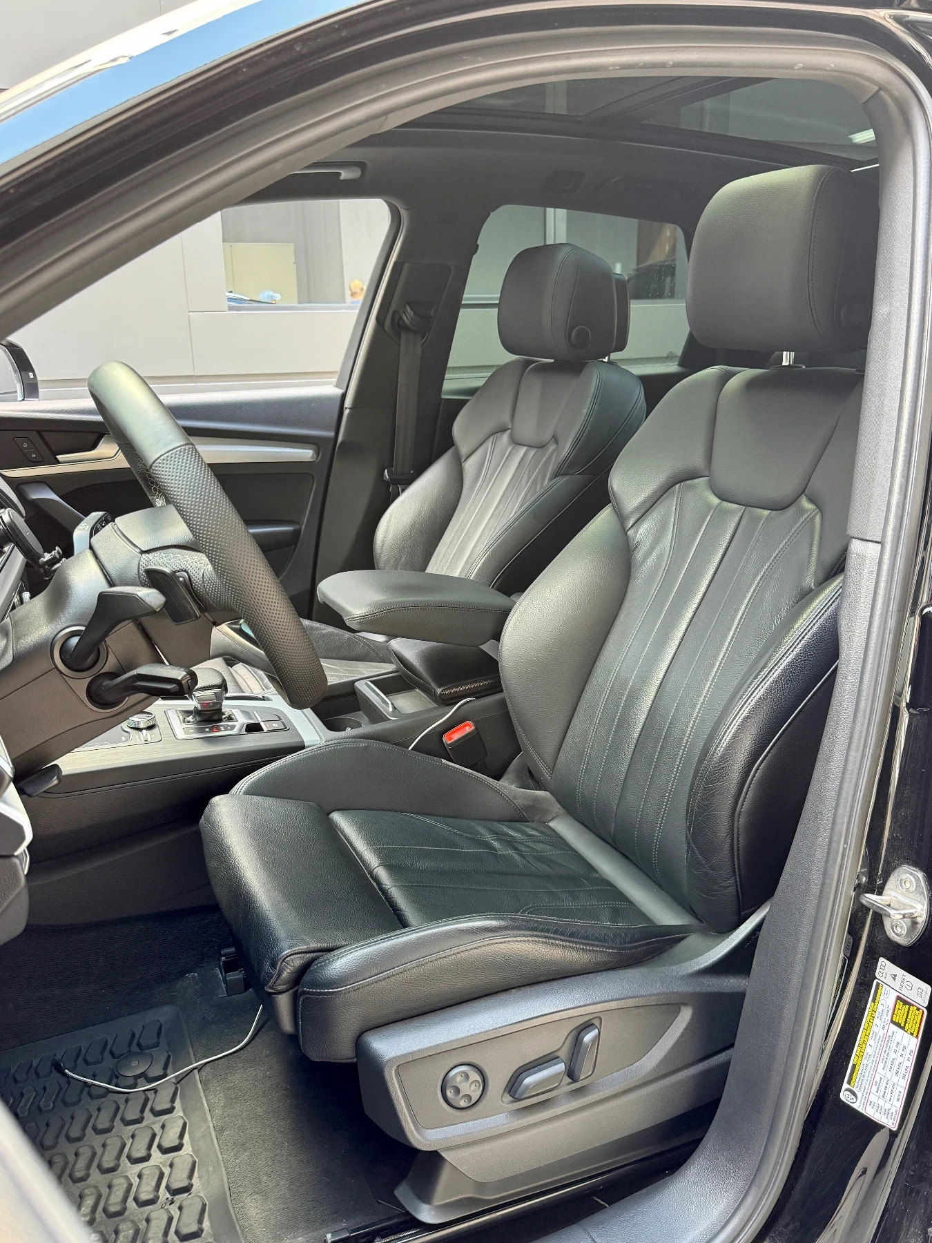 Audi Q5, снимка 11 - Автомобили и джипове - 56446684