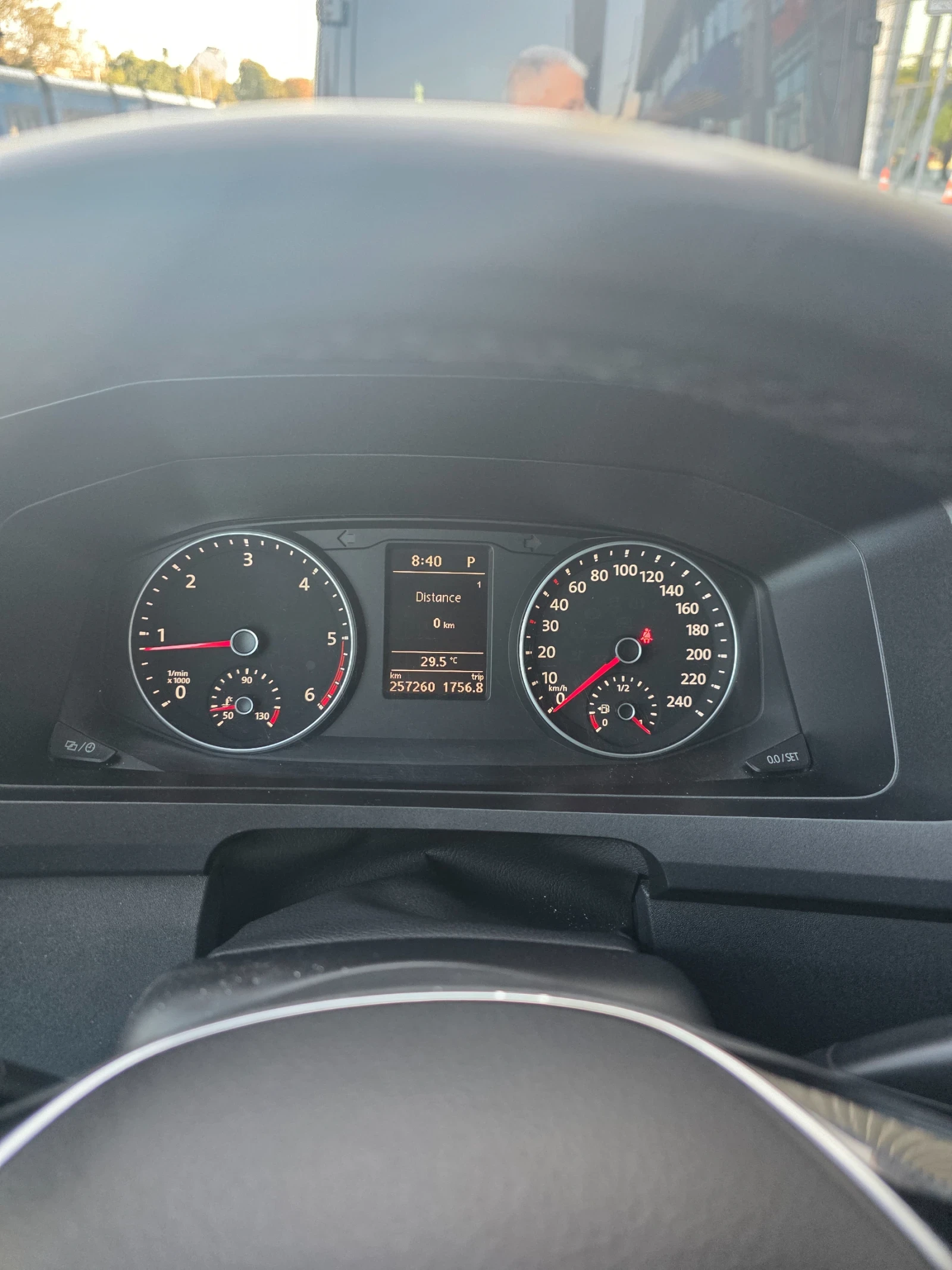 VW Caravelle, снимка 11 - Бусове и автобуси - 55829651