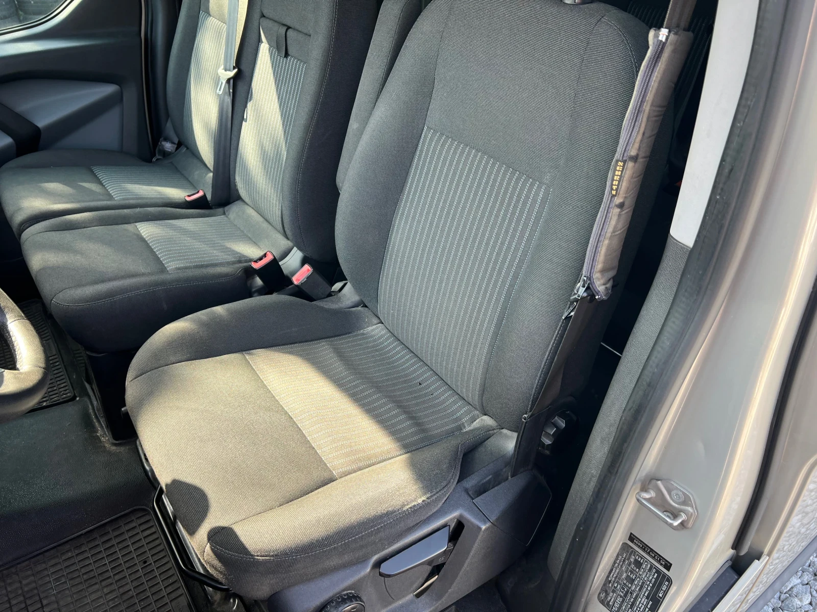 Ford Transit Custom 2.2 125 коня 9 местен нов внос Австрия, снимка 10 - Бусове и автобуси - 55901169