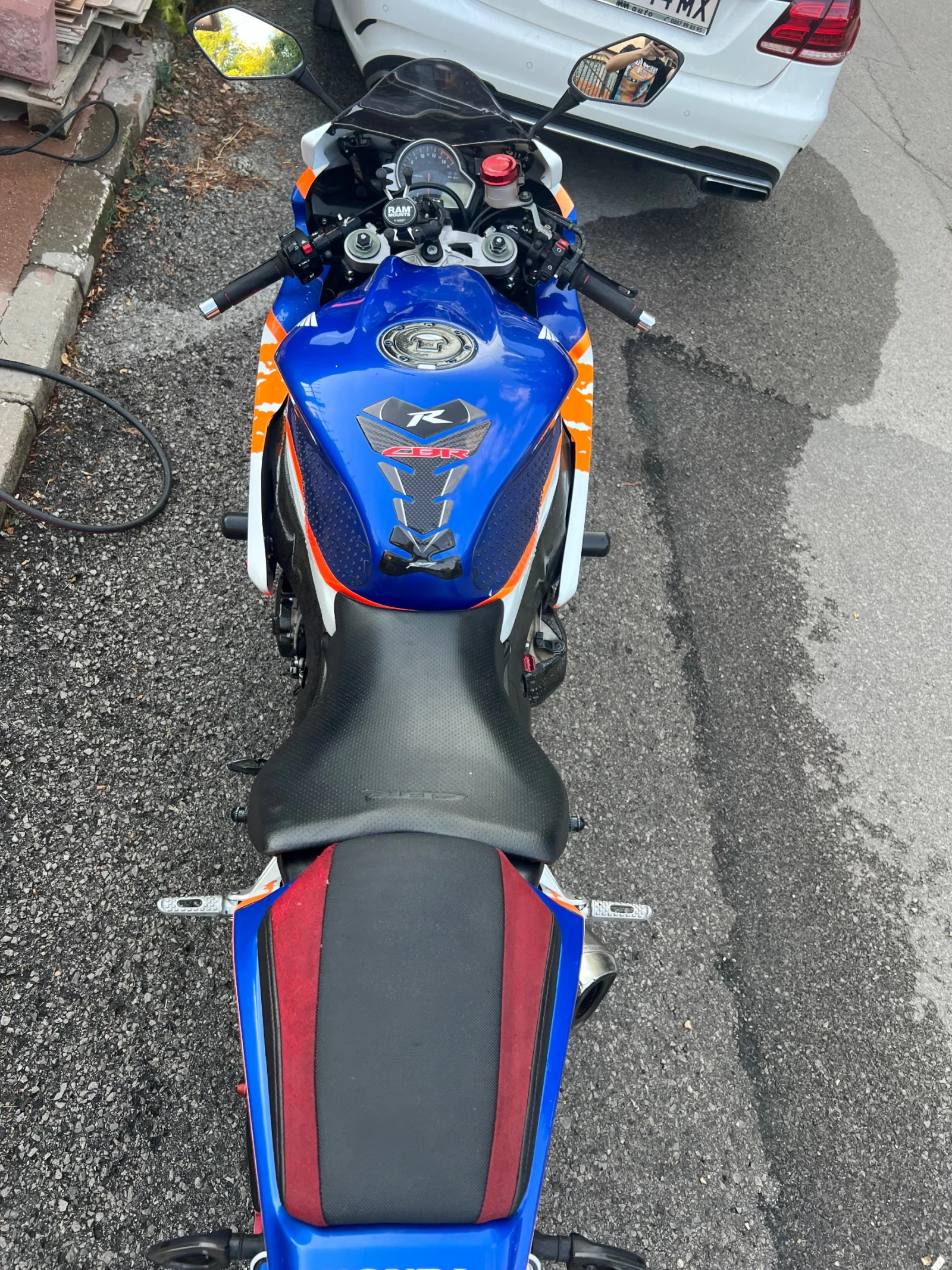 Honda Cbr Fireblade 1000rr, снимка 14 - Мотоциклети и мототехника - 53816935