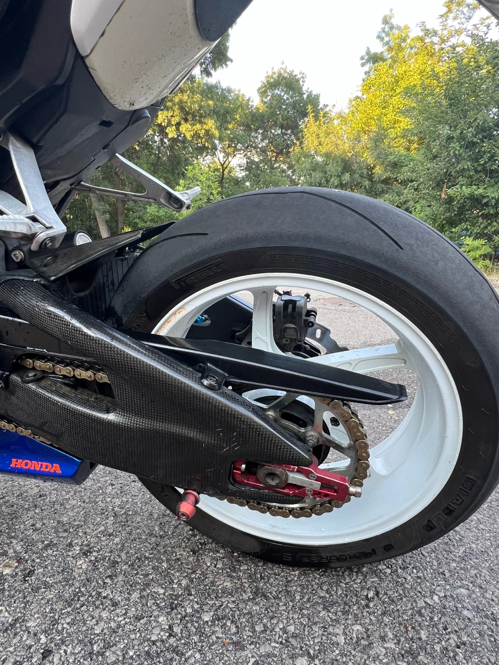 Honda Cbr Fireblade 1000rr, снимка 9 - Мотоциклети и мототехника - 53816935