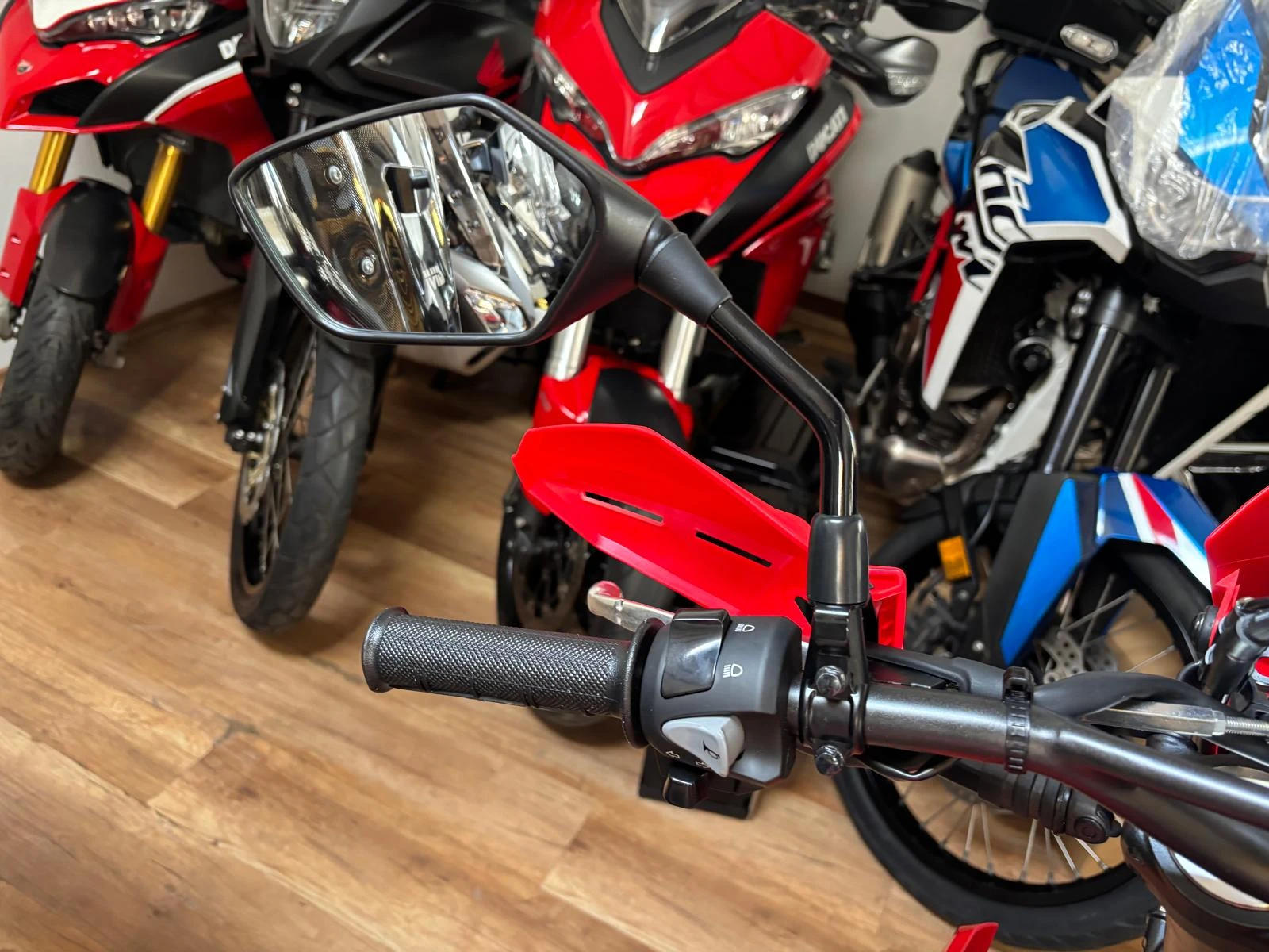 Honda Crf 300L 2026 Чисто Нов, снимка 6 - Мотоциклети и мототехника - 55064466