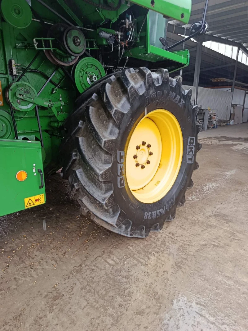 Комбайн John Deere W440, снимка 7 - Селскостопанска техника - 53556980