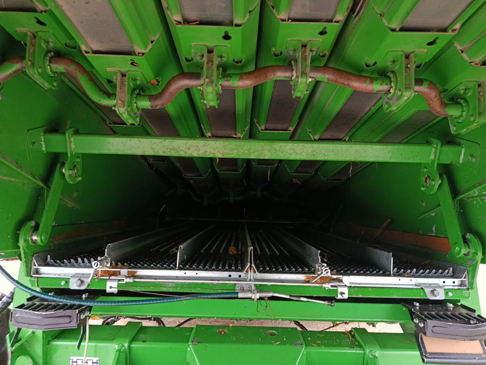 Комбайн John Deere W440 - изображение 2