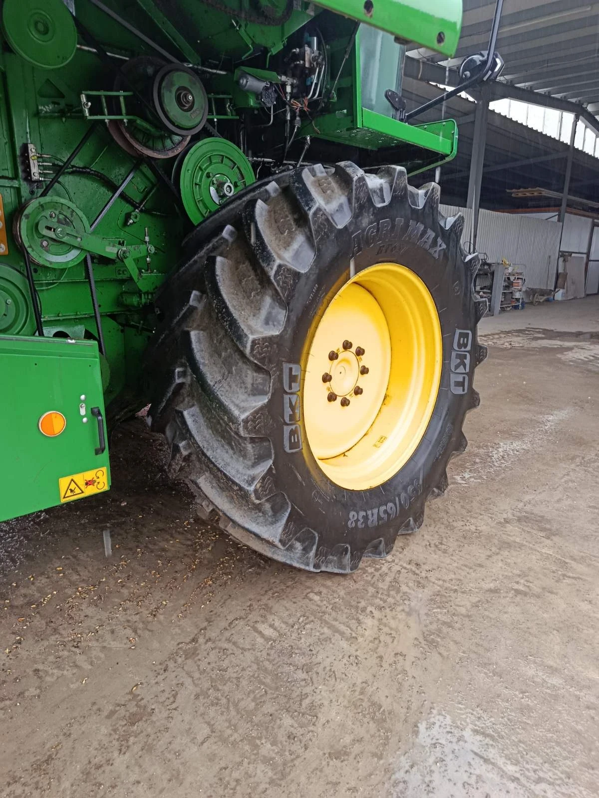 Комбайн John Deere W440 - изображение 7