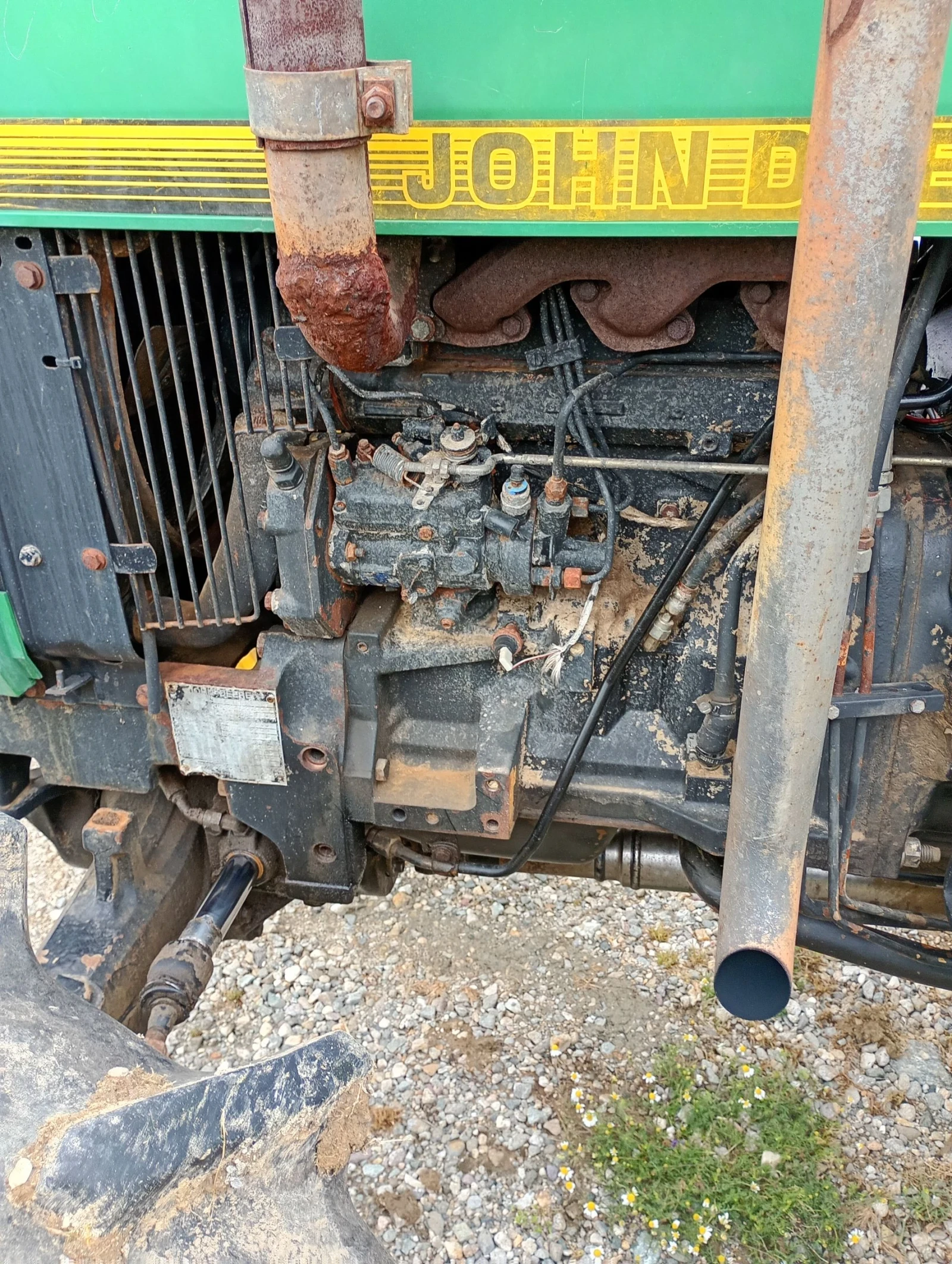 Трактор John Deere 5400, снимка 6 - Селскостопанска техника - 54379475