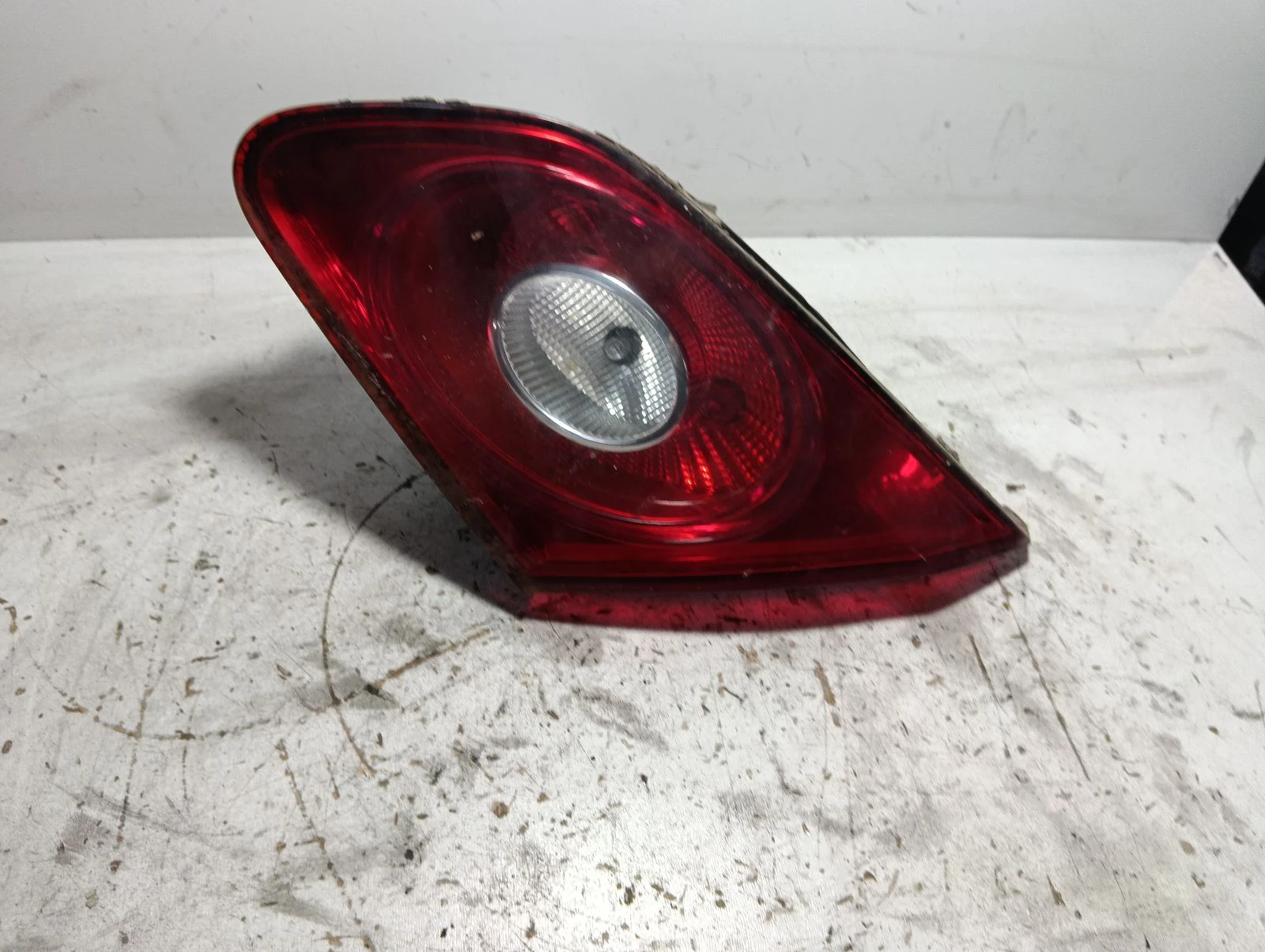 стоп десен вътрешен 3C8945094F 3C8945258A VW Passat CC