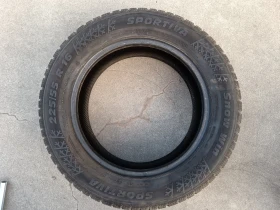 Гуми Зимни 225/55R16, снимка 8