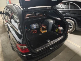 Mercedes-Benz E 320, снимка 2