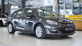 Opel Astra 1.4 Turbo Automatic, снимка 5 - Автомобили и джипове - 40776652