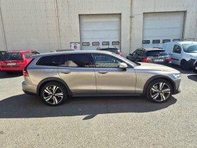 Обява за продажба на Volvo V60 Cross Country Всички-Възможни-Екстри* Автомат* Като-Ново*  ~36 700 лв. - изображение 3