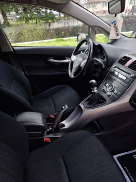 Toyota Auris 2.0 D-4D - 3950 € / 7725.53 лв. - 33003082 9
