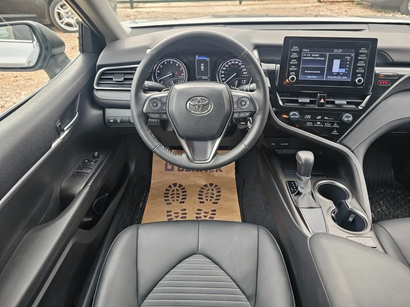 Toyota Camry 2.5i 218кс. 3918км, снимка 16 - Автомобили и джипове - 46490915