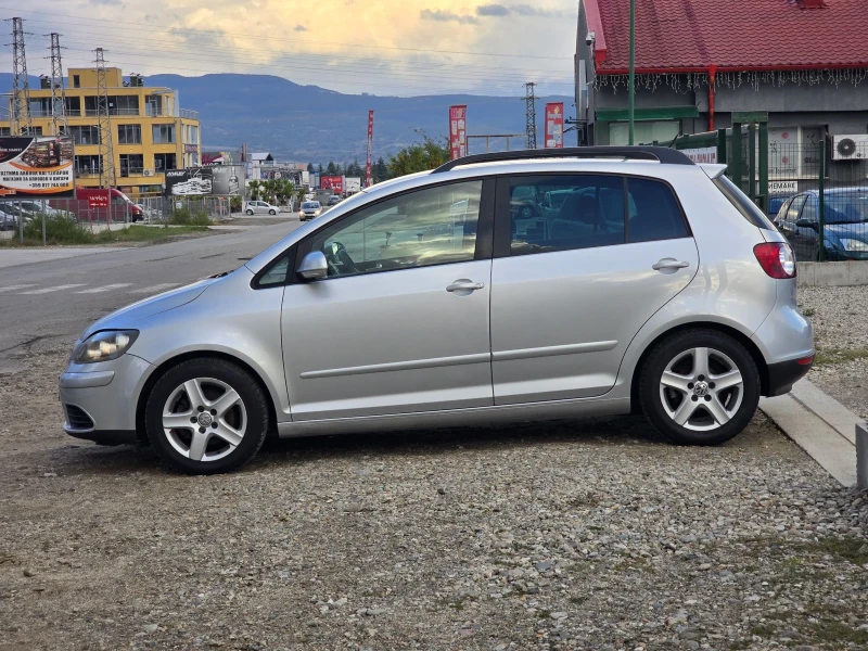 VW Golf 2.0tdi 140Hp ЛИЗИНГ, снимка 2 - Автомобили и джипове - 47513059