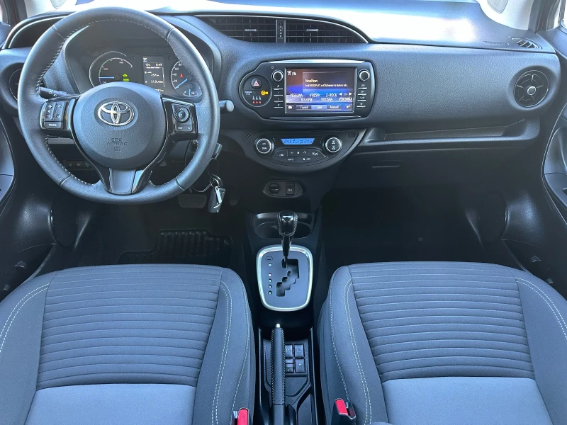 Toyota Yaris, снимка 10 - Автомобили и джипове - 47887766