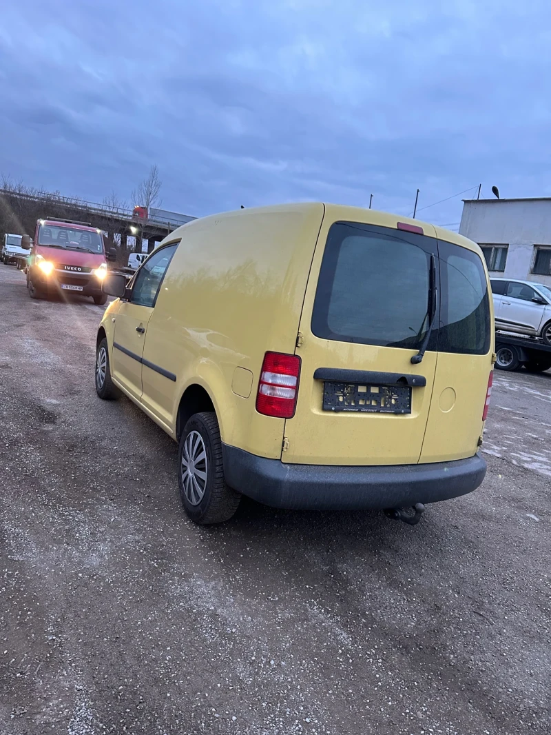 VW Caddy 2.0 TDI, снимка 5 - Автомобили и джипове - 49143229