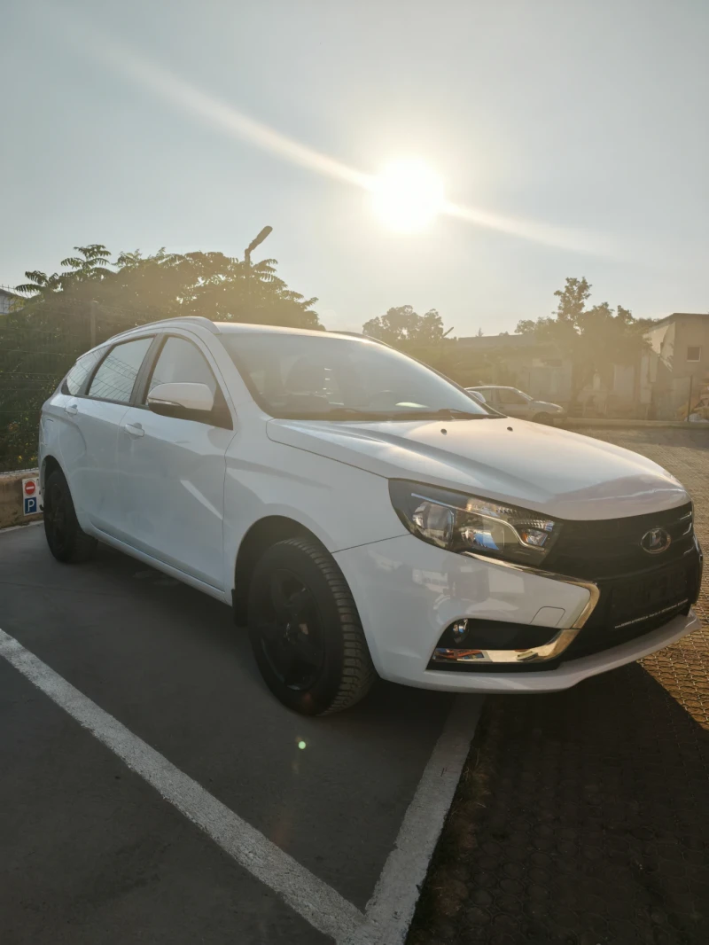 Lada Vesta, снимка 3 - Автомобили и джипове - 52573170