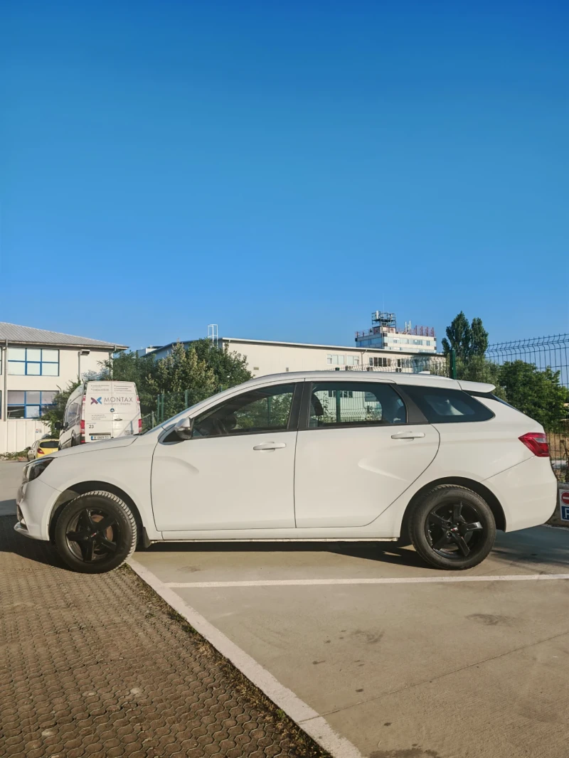 Lada Vesta, снимка 4 - Автомобили и джипове - 52573170