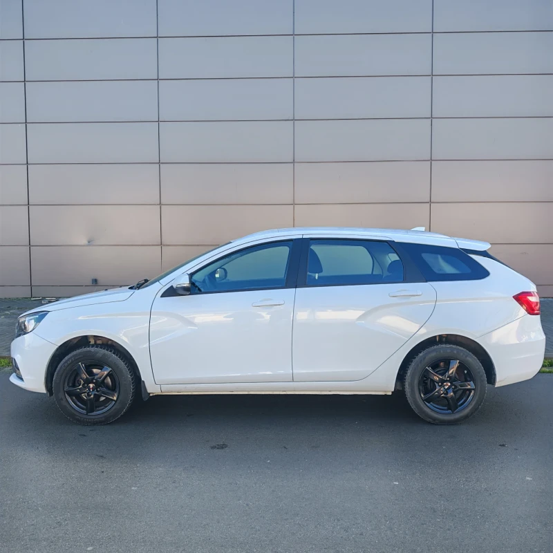 Lada Vesta SW 1.6, снимка 4 - Автомобили и джипове - 53262405