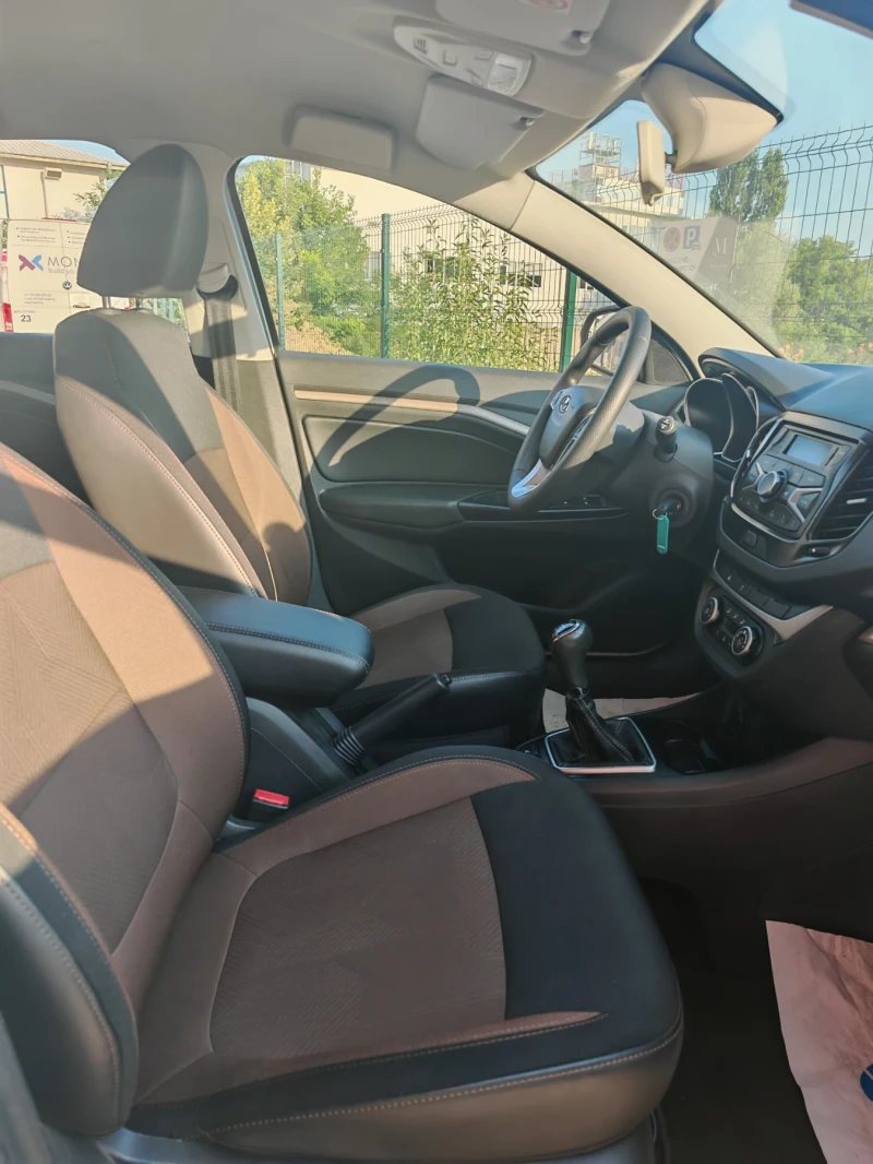 Lada Vesta, снимка 10 - Автомобили и джипове - 52573170