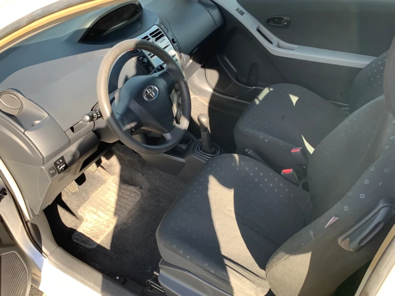 Toyota Yaris БЕНЗИН| 2009г.| КЛИМА| НОВ ВНОС| НОВИ ЗИМНИ ГУМИ, снимка 10 - Автомобили и джипове - 52354041