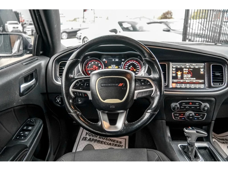 Dodge Charger * АВТО КРЕДИТ* ЦЕНА ДО БГ * СЕРВИЗНА ИСТОРИЯ * , снимка 9 - Автомобили и джипове - 52753422