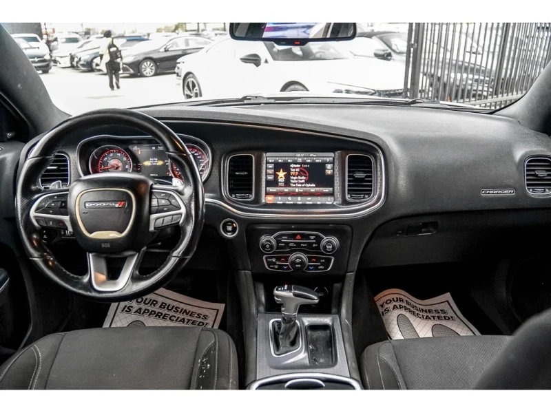 Dodge Charger * АВТО КРЕДИТ* ЦЕНА ДО БГ * СЕРВИЗНА ИСТОРИЯ * , снимка 10 - Автомобили и джипове - 52753422