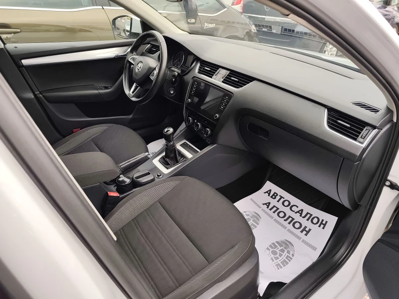 Skoda Octavia 1.6TDI, EURO 6D, Navi, снимка 10 - Автомобили и джипове - 53476686