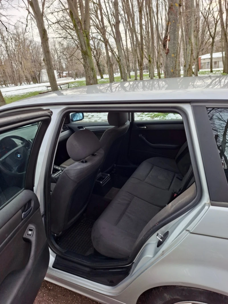 BMW 320 320 D facelift, снимка 9 - Автомобили и джипове - 53599030
