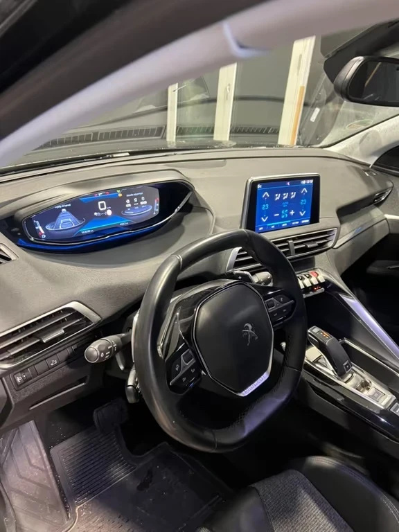 Peugeot 3008 1.5d Allure 131ps Aut. - изображение 6