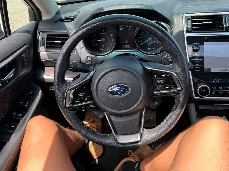 Subaru Outback * Limited * ДИСТРОНИК * СЛЕДЕНЕ НА ЛЕНТИ * 2 КЛЮЧА, снимка 8 - Автомобили и джипове - 54741251