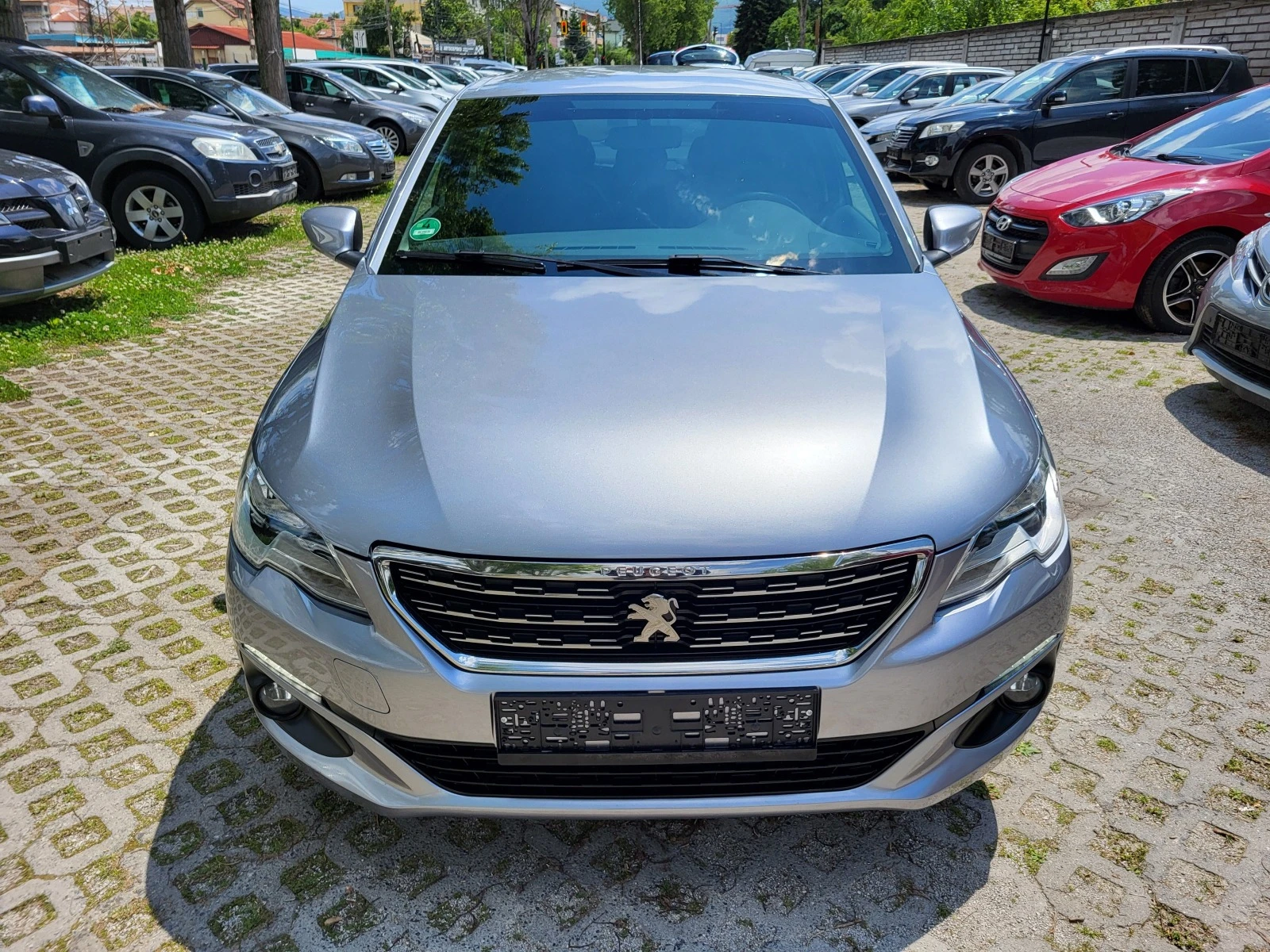 Peugeot 301 1.6i-AVTOMATIK - изображение 6