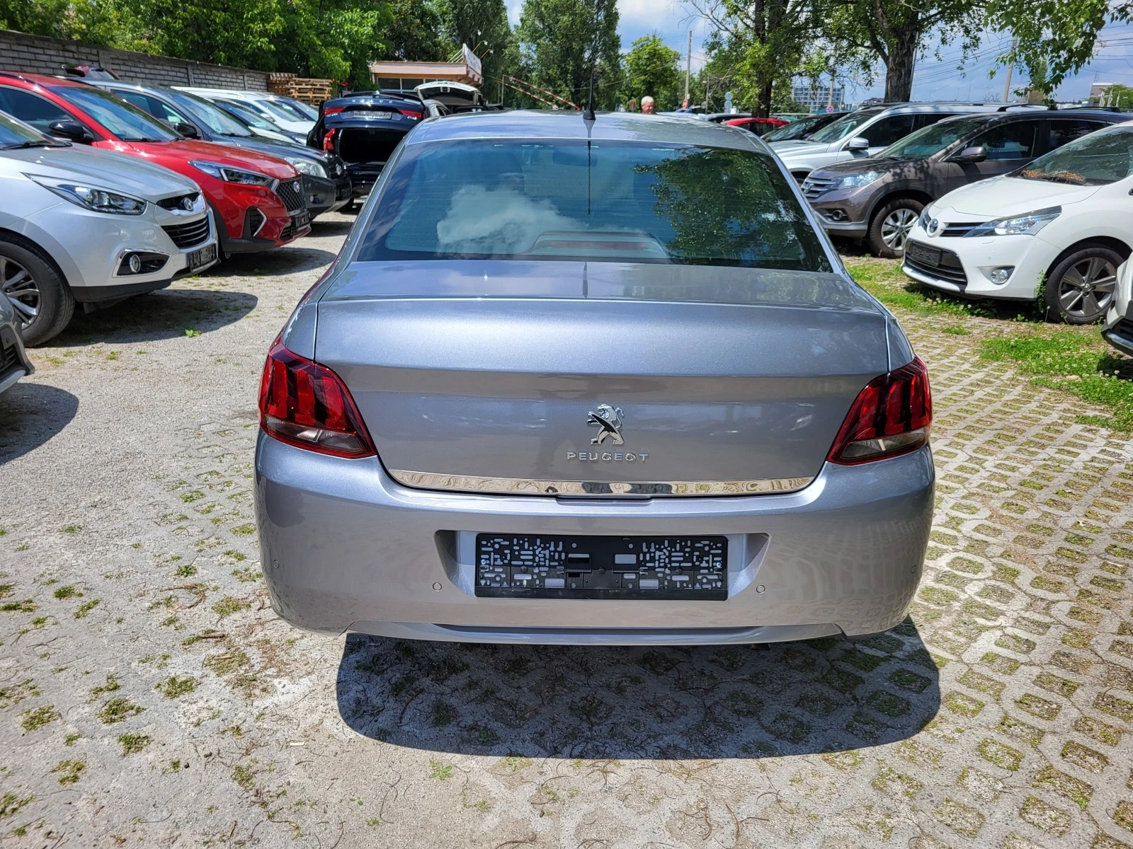 Peugeot 301 1.6i-AVTOMATIK - изображение 5