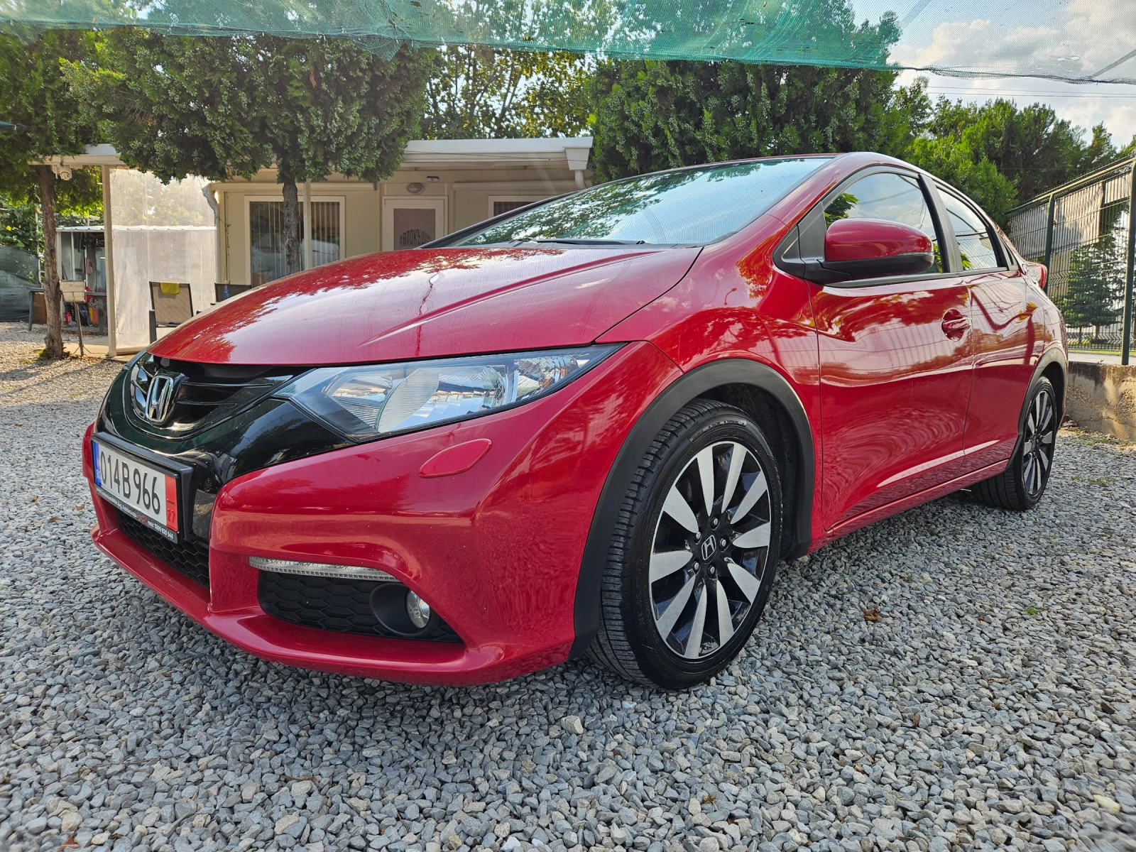 Honda Civic 1.8 vvt -i 140 к - изображение 9