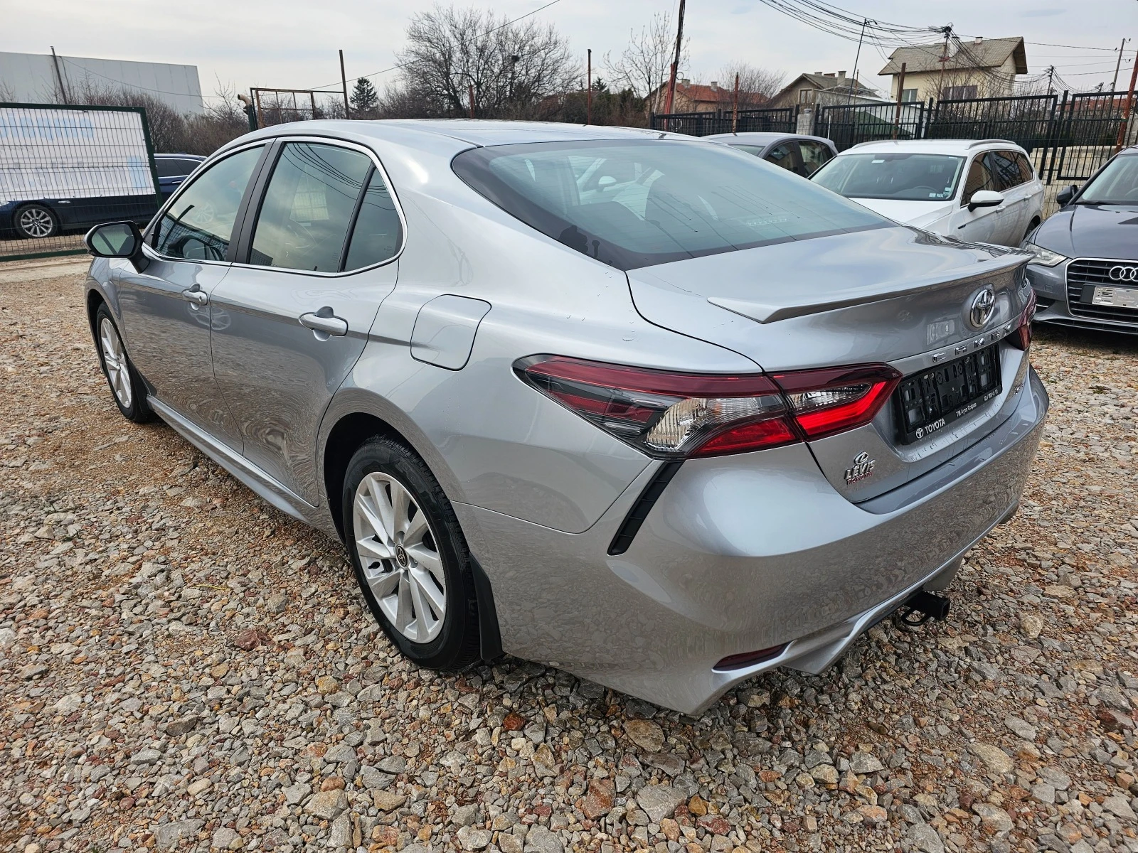 Toyota Camry 2.5i 218кс. 3918км - изображение 10