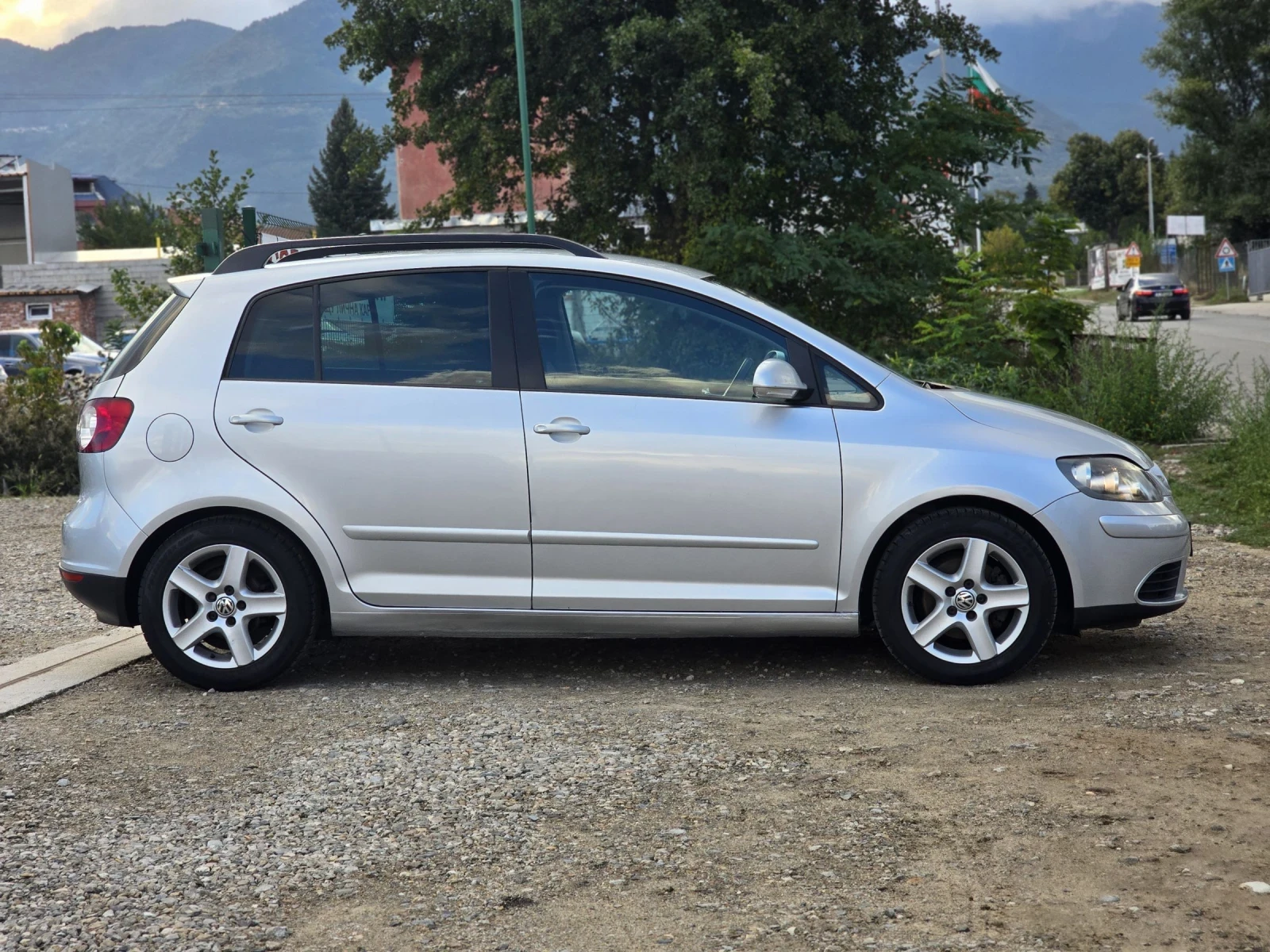 VW Golf Plus 2.0tdi 140Hp ЛИЗИНГ - изображение 6